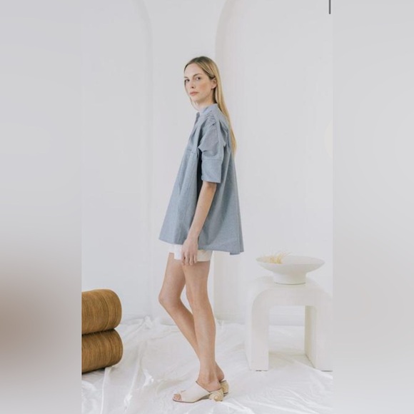 Laude the Label Split Neck Top Oversized Chambray Cotton Shirt Size S/M - Picture 2 of 8